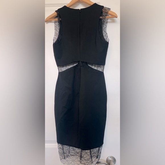 Black dress with eyelash lace insets - Picture 2 of 3